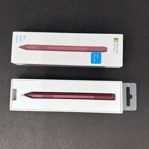 Microsoft Surface Pen in the color Poppy Red. EYU-00041